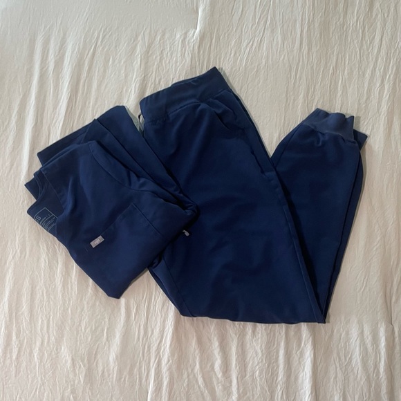 Figs Pants - Figs Women's Navy scrub set